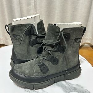 NWOT Sorel  Men water proof winter boots